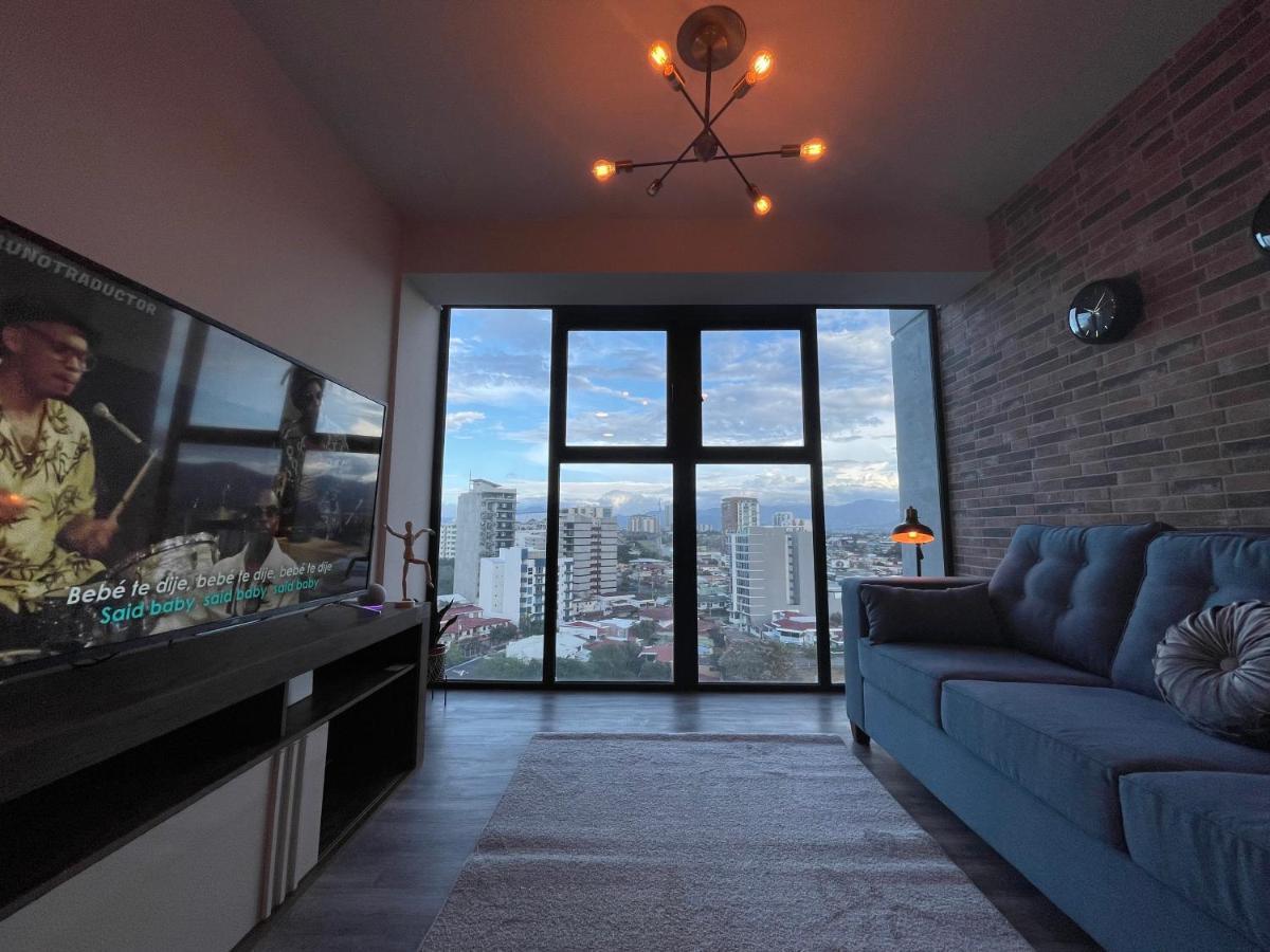 סן חוזה Cosmopolitan Apt 1407, 5 Star Facilities, 15M Sjo Airport, Parking, Pool, Gym מראה חיצוני תמונה