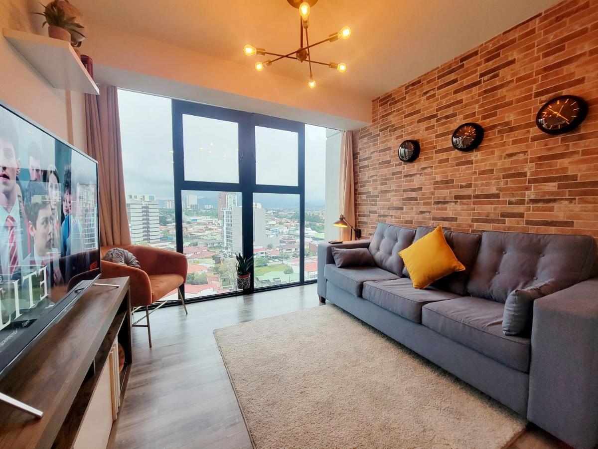 סן חוזה Cosmopolitan Apt 1407, 5 Star Facilities, 15M Sjo Airport, Parking, Pool, Gym מראה חיצוני תמונה