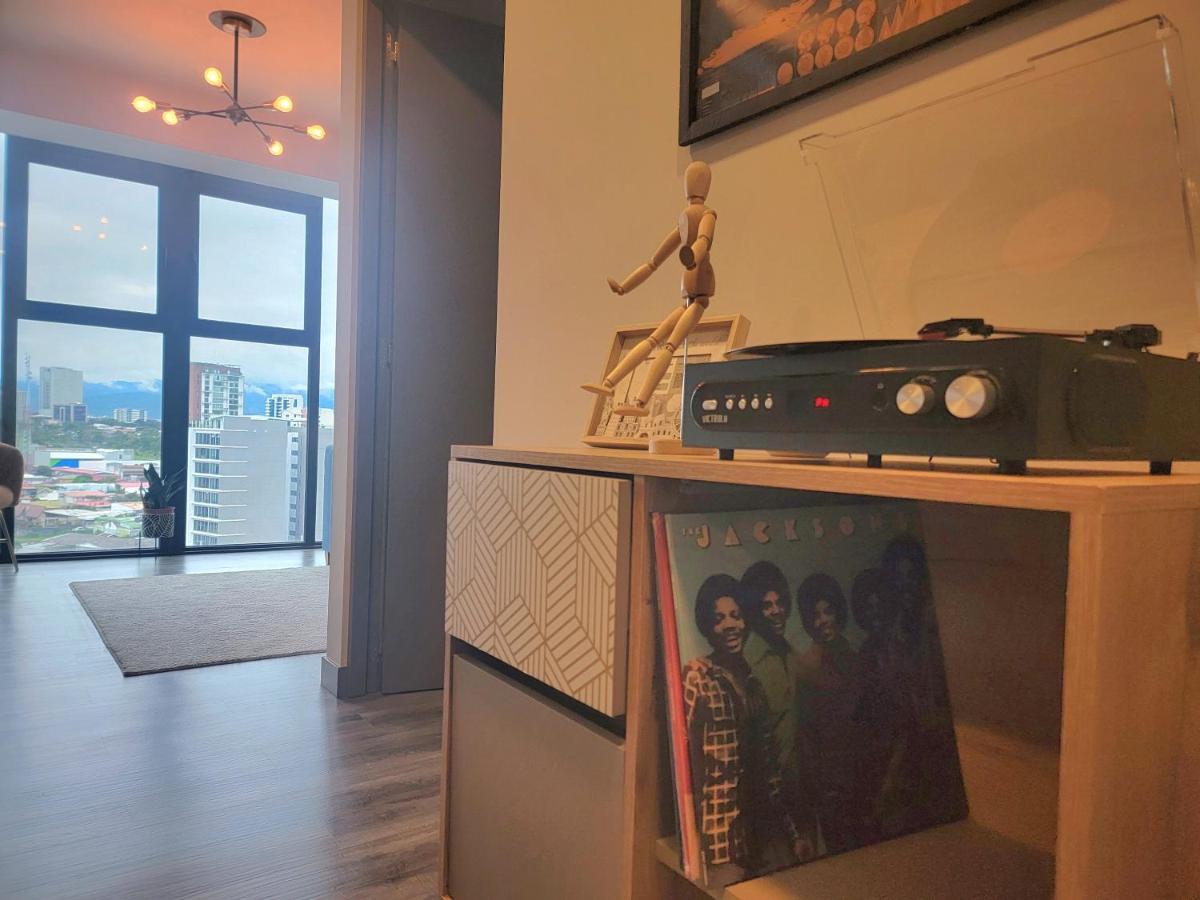 סן חוזה Cosmopolitan Apt 1407, 5 Star Facilities, 15M Sjo Airport, Parking, Pool, Gym מראה חיצוני תמונה